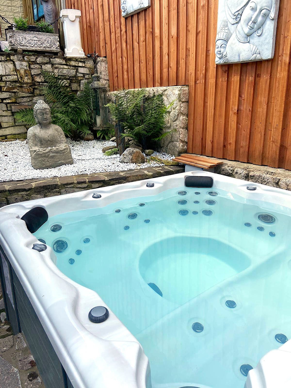 Private Spa & Lounge